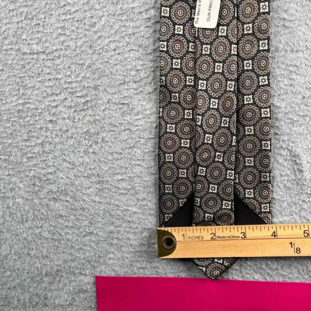 Courage Mens Awarehouse Necktie SIlk Geometric Gray Mens New NWT Tie NEW